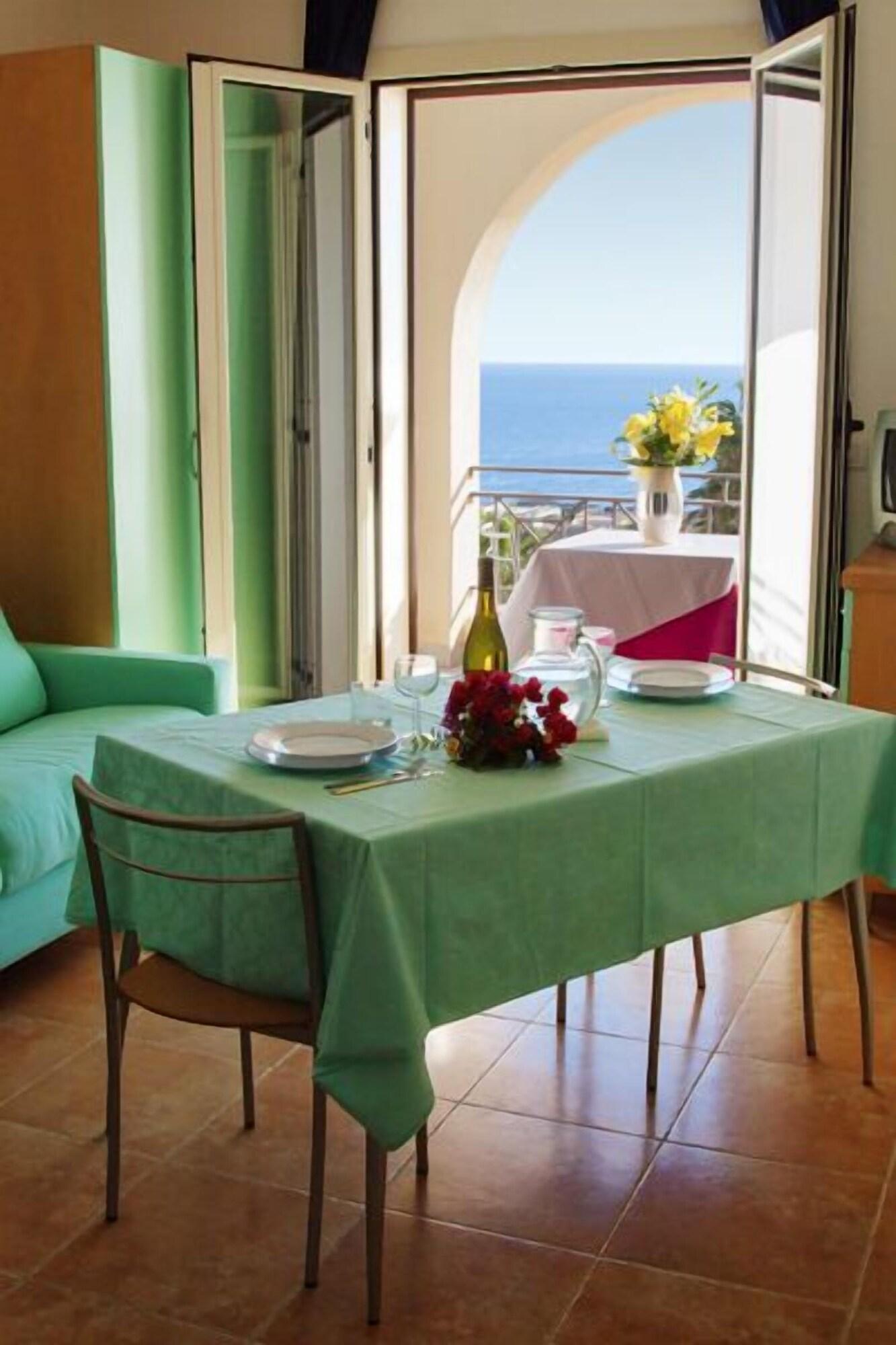 Oasi D'Oriente Aparthotel Santa Cesarea Terme Luaran gambar